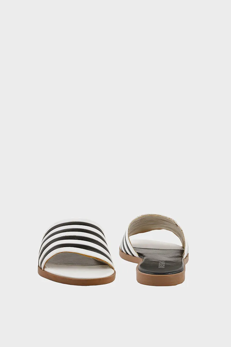 Sure, heres an optimized title with modifiers for the e-commerce product:

Mens Casual Slip-On Shoes - Black and White - Style I17166