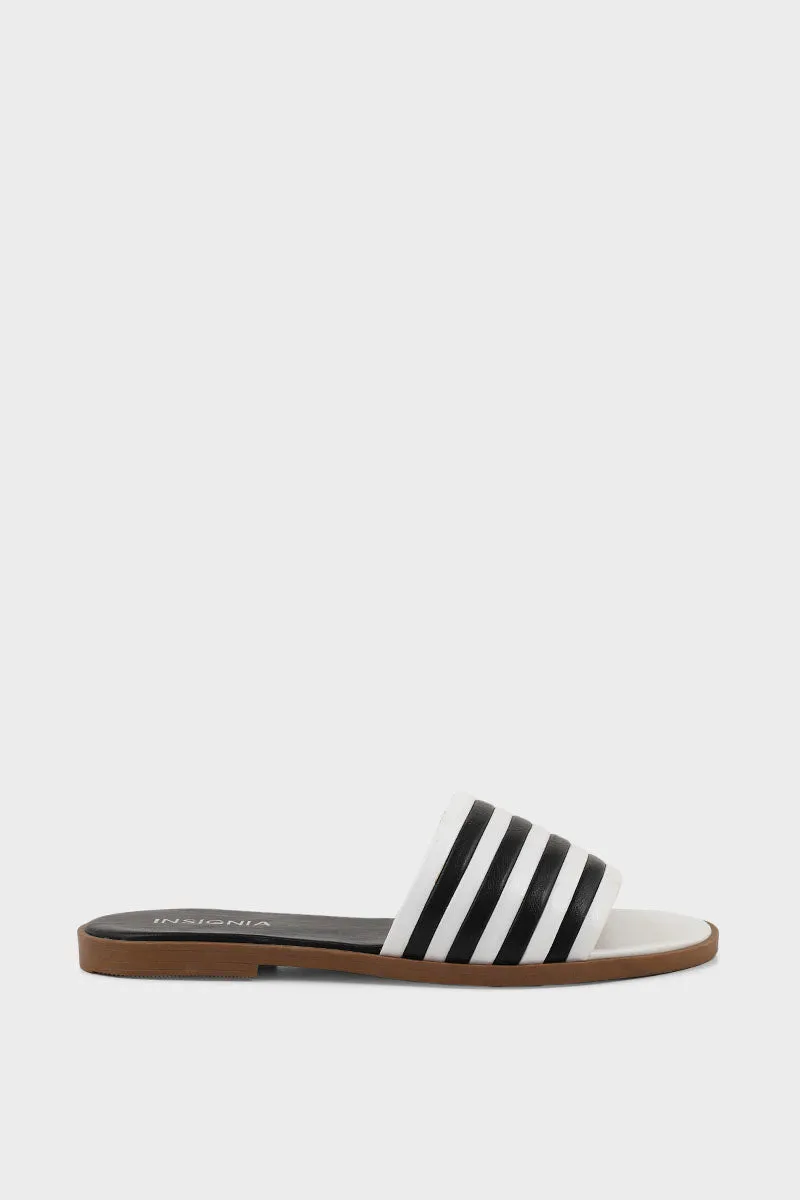 Sure, heres an optimized title with modifiers for the e-commerce product:

Mens Casual Slip-On Shoes - Black and White - Style I17166
