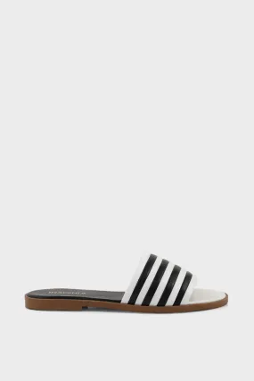 Sure, heres an optimized title with modifiers for the e-commerce product:

Mens Casual Slip-On Shoes - Black and White - Style I17166